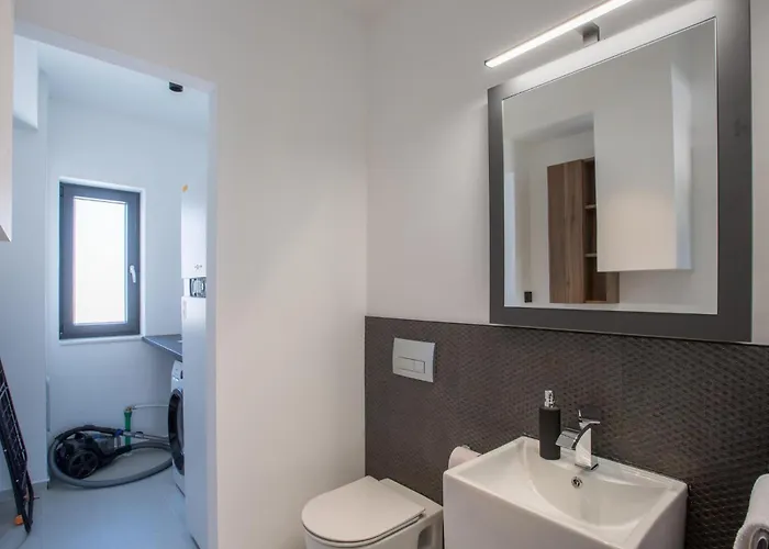 3 Bedroom Stunning In Poreč