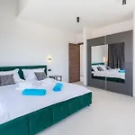Vakantiehuis 3 Bedroom Stunning In *