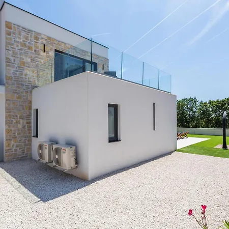 Hébergement de vacances 3 Bedroom Stunning In *