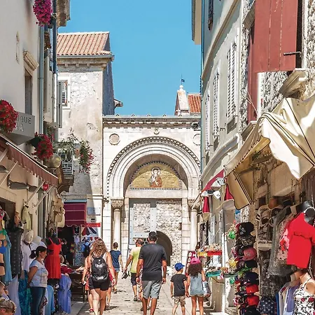 Hébergement de vacances 3 Bedroom Stunning In *