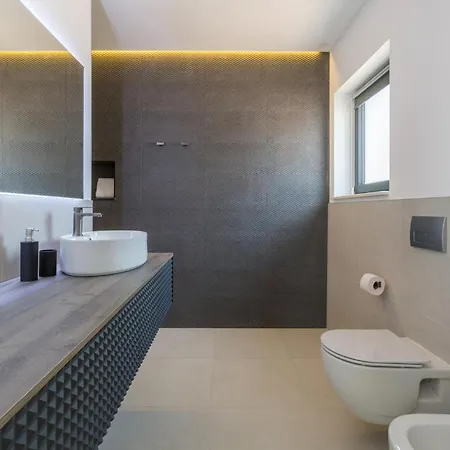 Holiday home 3 Bedroom Stunning In Porec