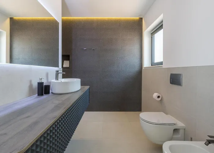 Ferienhaus 3 Bedroom Stunning In Poreč