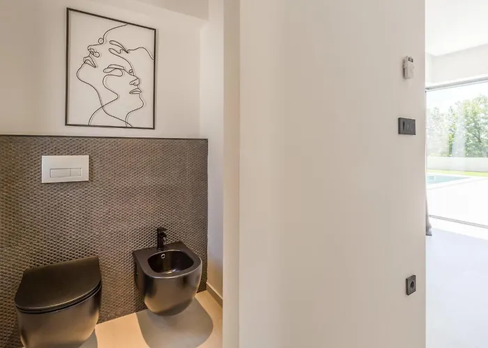 Дом отдыха 3 Bedroom Stunning In Пореч